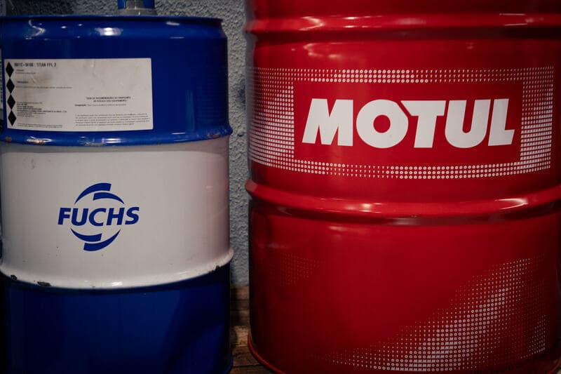 Óleos Motul e Fuchs na oficina Pegasus Motorsport
